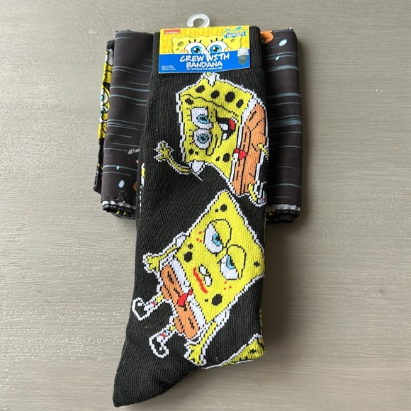 2/$30 BNWT Nickelodeon Spongebob Squarepants Crew Socks and Bandana Set - Picture 2 of 5